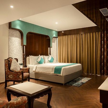 Hotel Lake View Baharampur 外观 照片