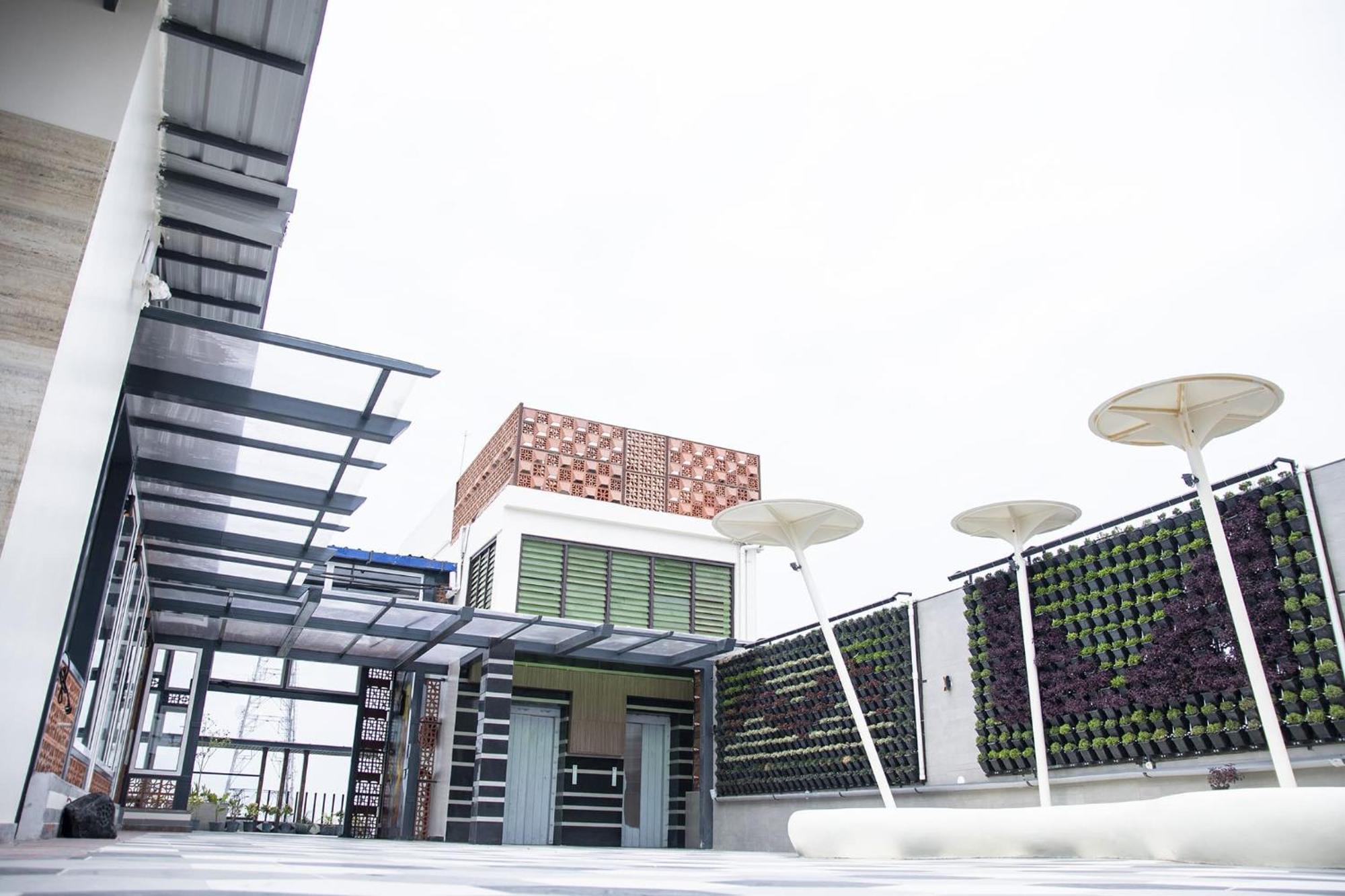 Hotel Lake View Baharampur 外观 照片
