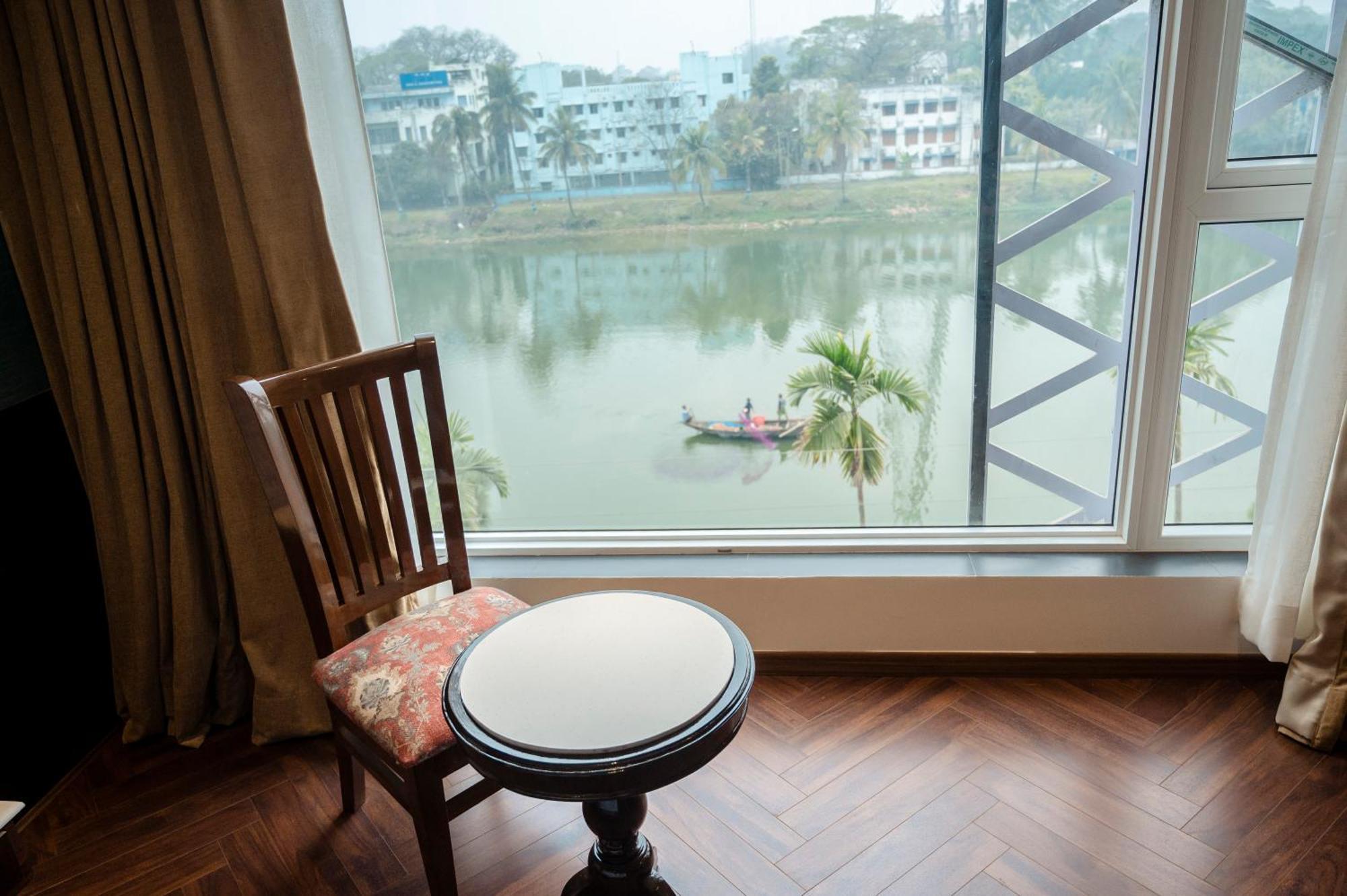Hotel Lake View Baharampur 外观 照片