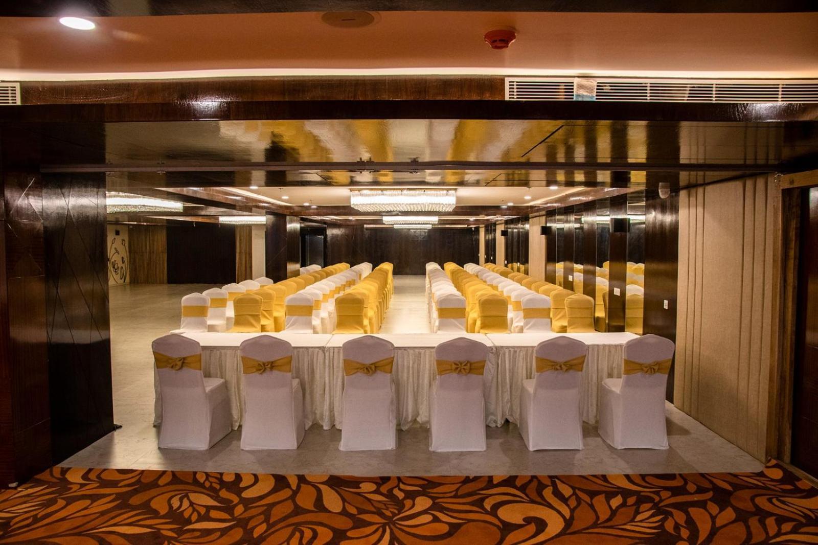 Hotel Lake View Baharampur 外观 照片