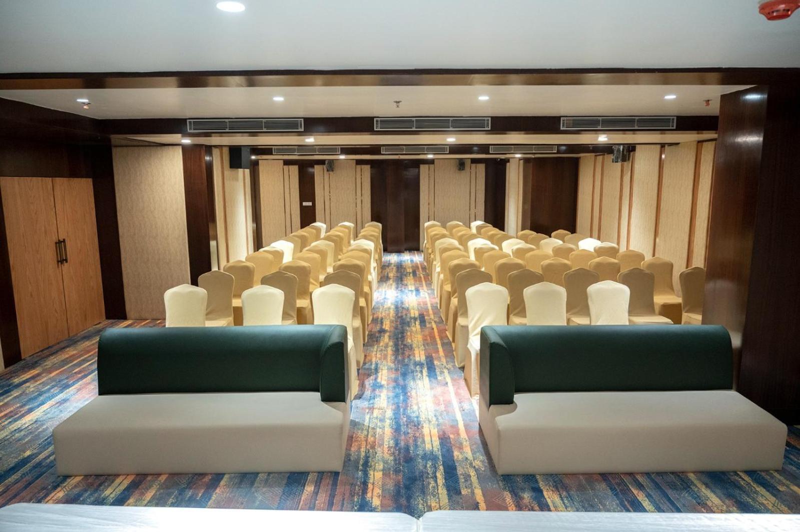 Hotel Lake View Baharampur 外观 照片